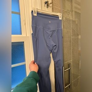 Lululemon align leggings with pockets. 25”. Size 6.